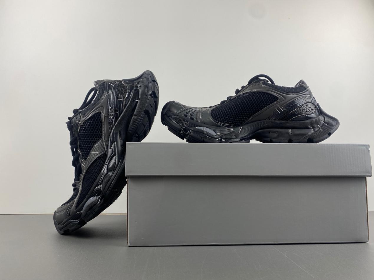 The Fusion of Elegance and Innovation: Balenciaga Stapler Low Sneakers