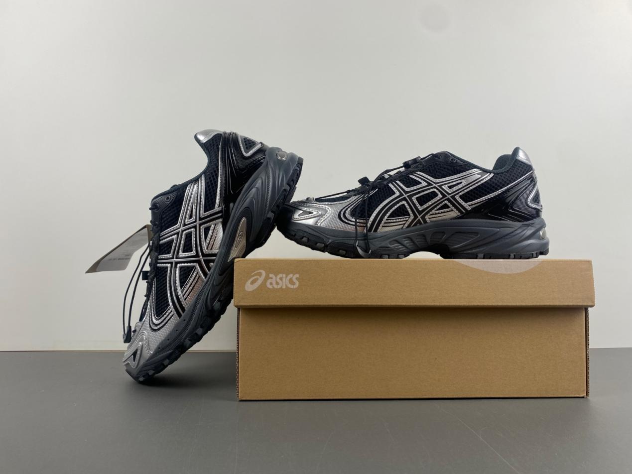 Urban Explorer: ASICS Gel-Kahana TR V4 Black Silver 1203A497-001