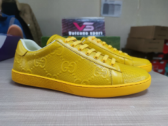 GUCCI Ace GG Embossed Yellow: A Bold Statement in Monochrome Elegance