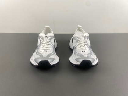 The Urban Edge: Balenciaga Circuit Sneaker in Light Grey 793944 WFLGY 9100