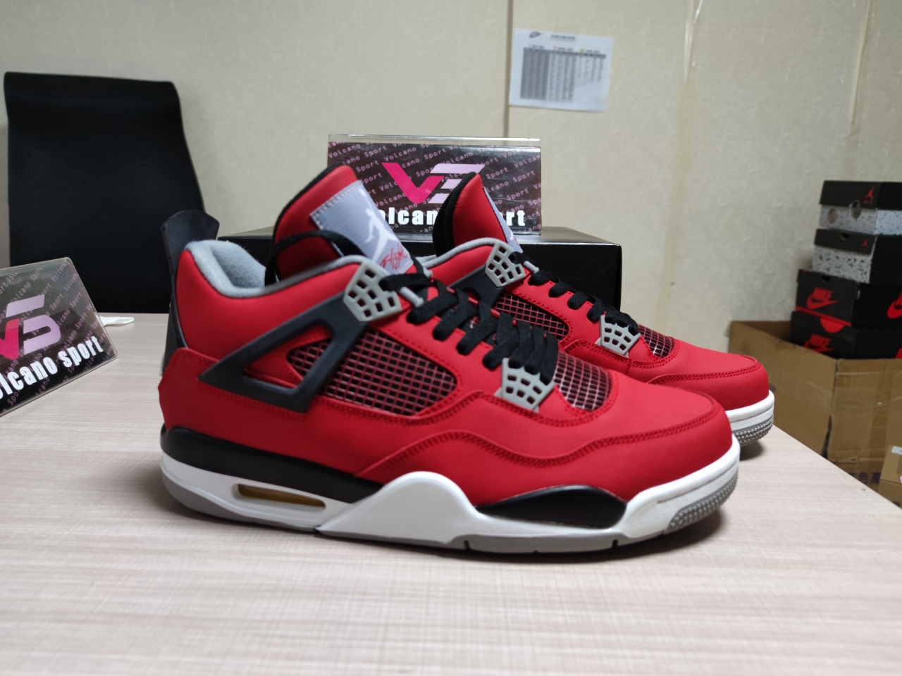 Jordan 4 Retro Toro Bravo 308497 603