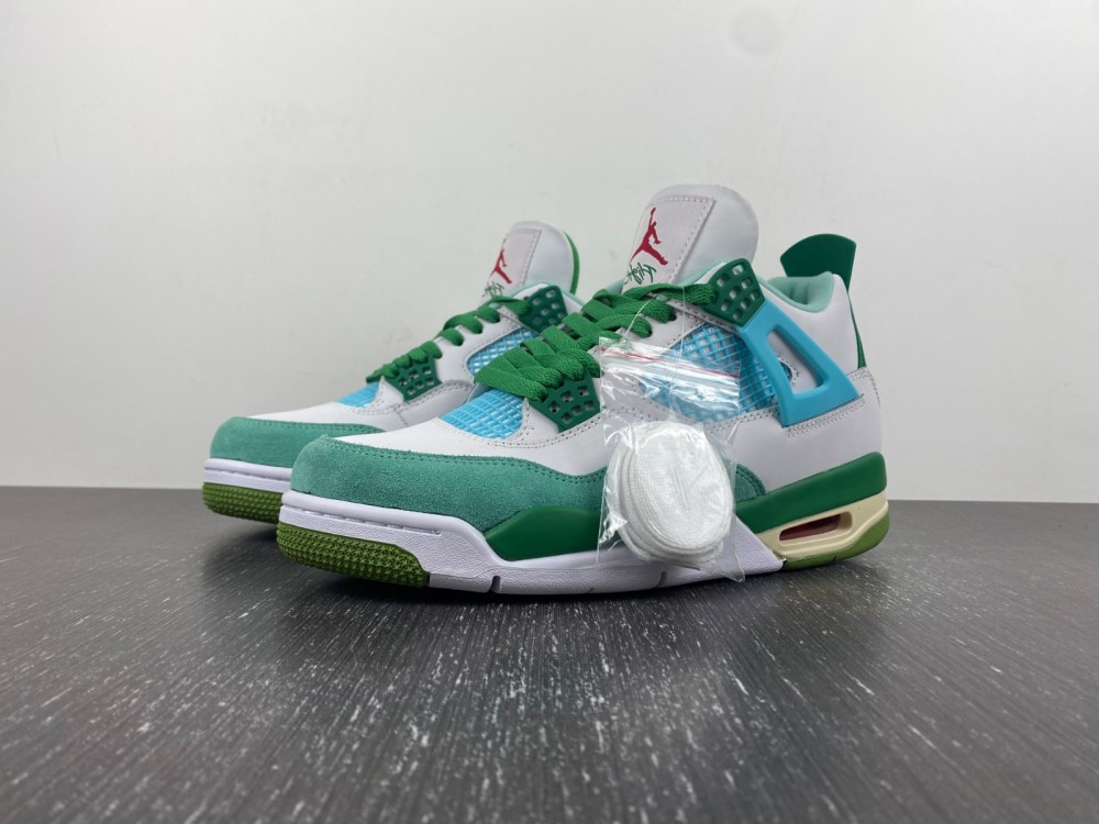 Air Jordan 4 PE SB AJ4-KNCW