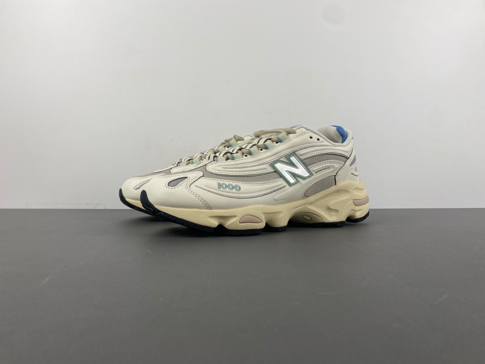 New Balance 1000 ‘Angora Moonrock’ sneakers M1000WA