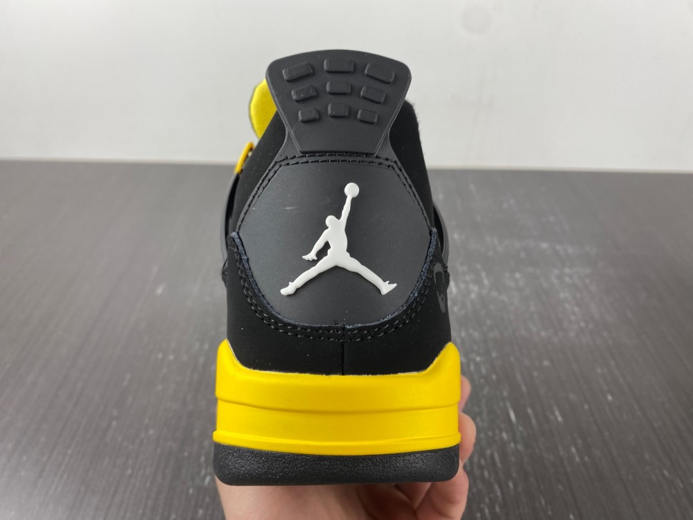 Air Jordan 4  DH6927-017