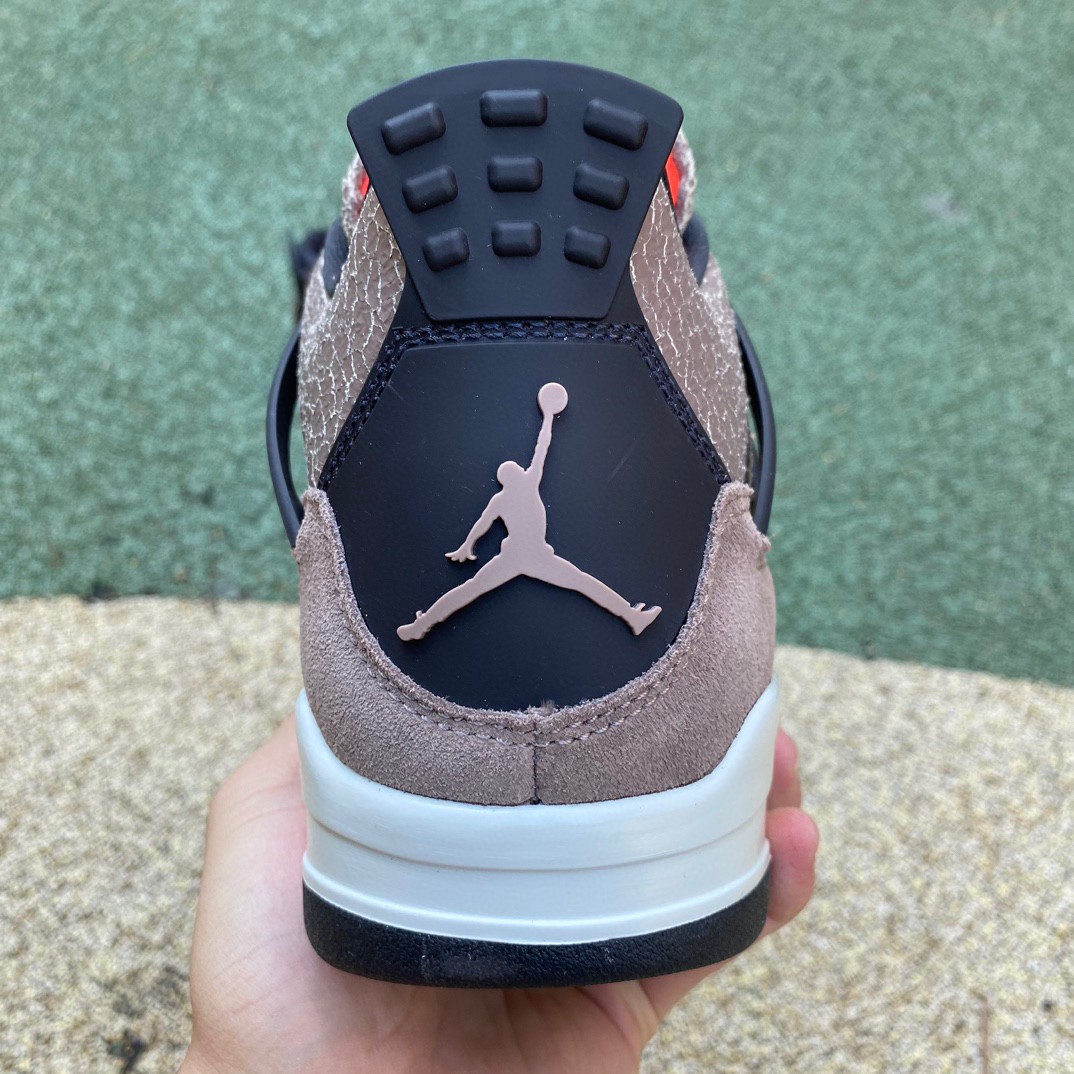 Jordan 4 Retro Taupe Haze DB0732-200