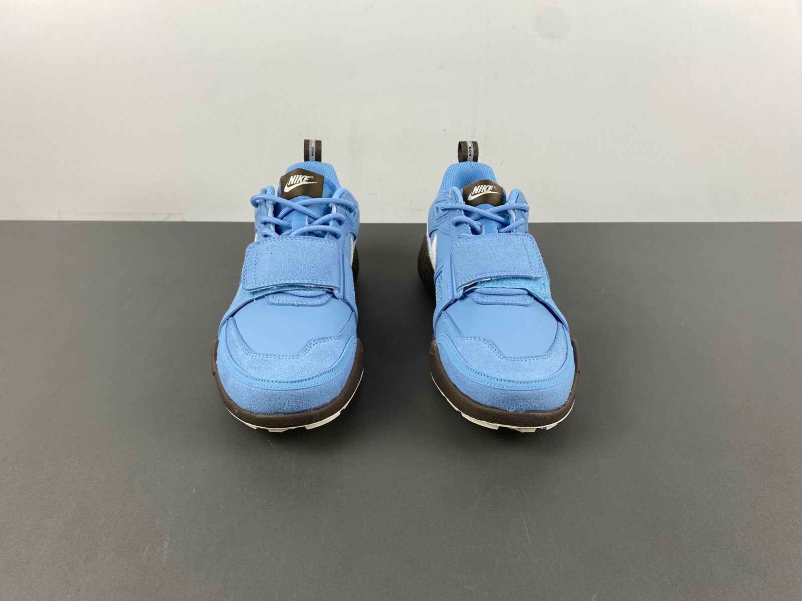 Travis Scott x les meilleures heures de la gamme nike lebron Skateboarding Leche Blue HQ3072-400