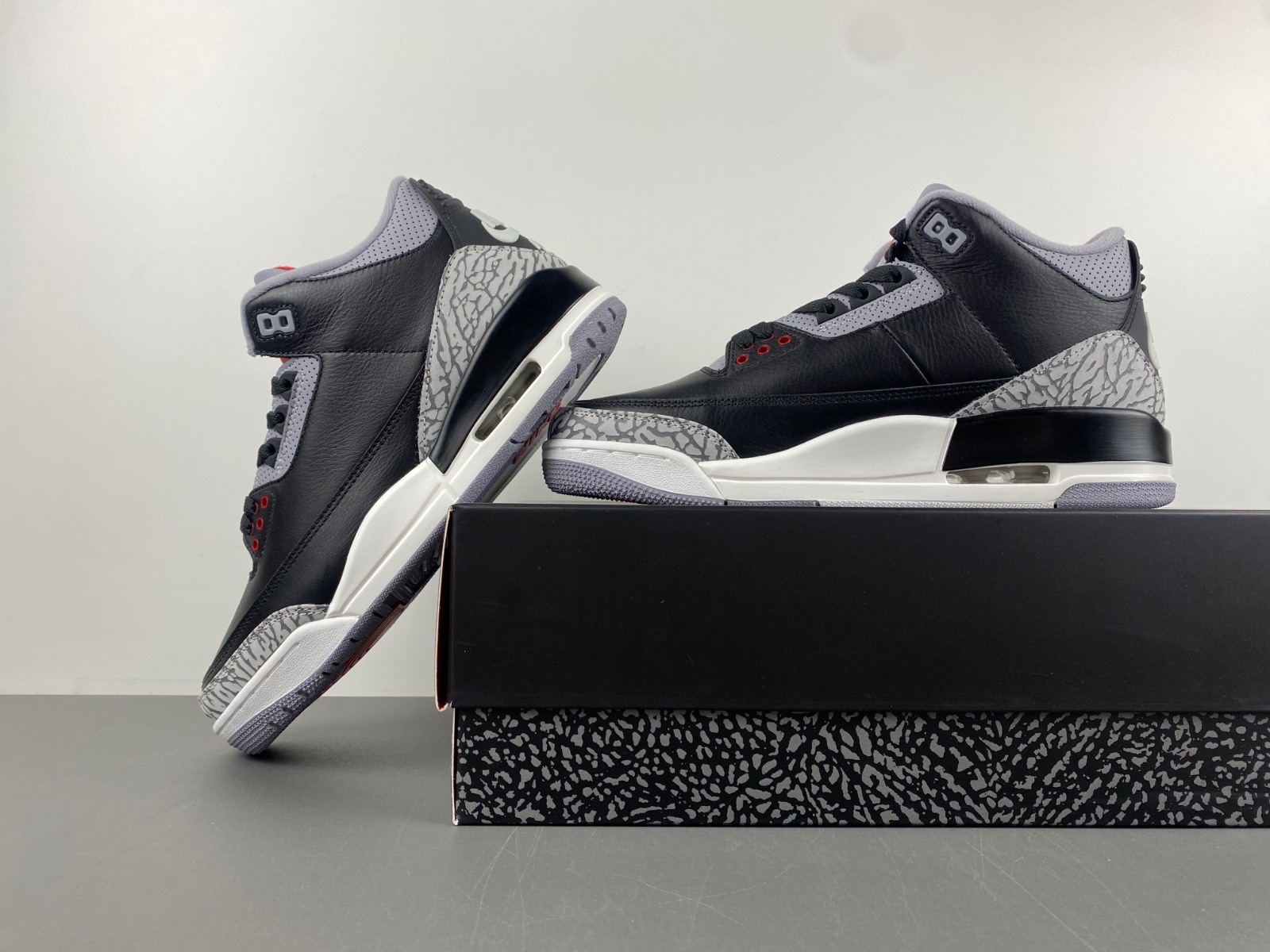 Air Jordan 3 OG Black Cement 2024 DN3707-010