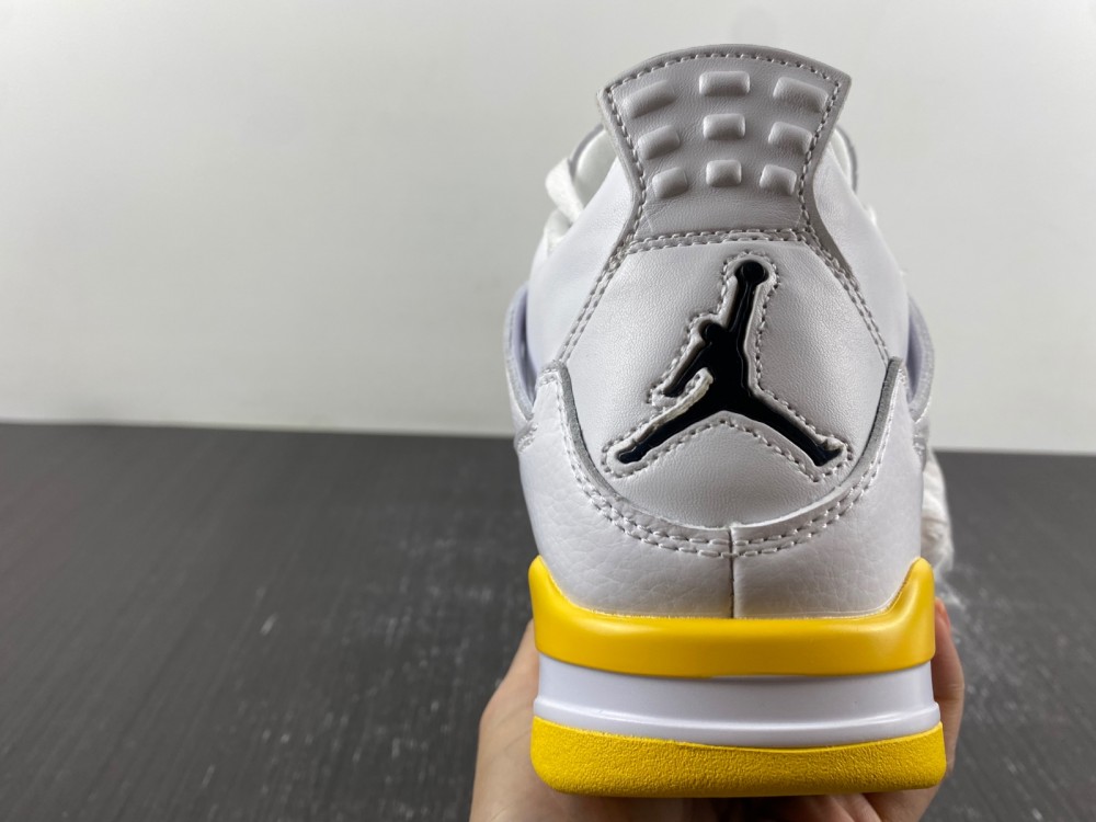 Air Jordan 4 “Vivid Sulfur”AQ9129-101