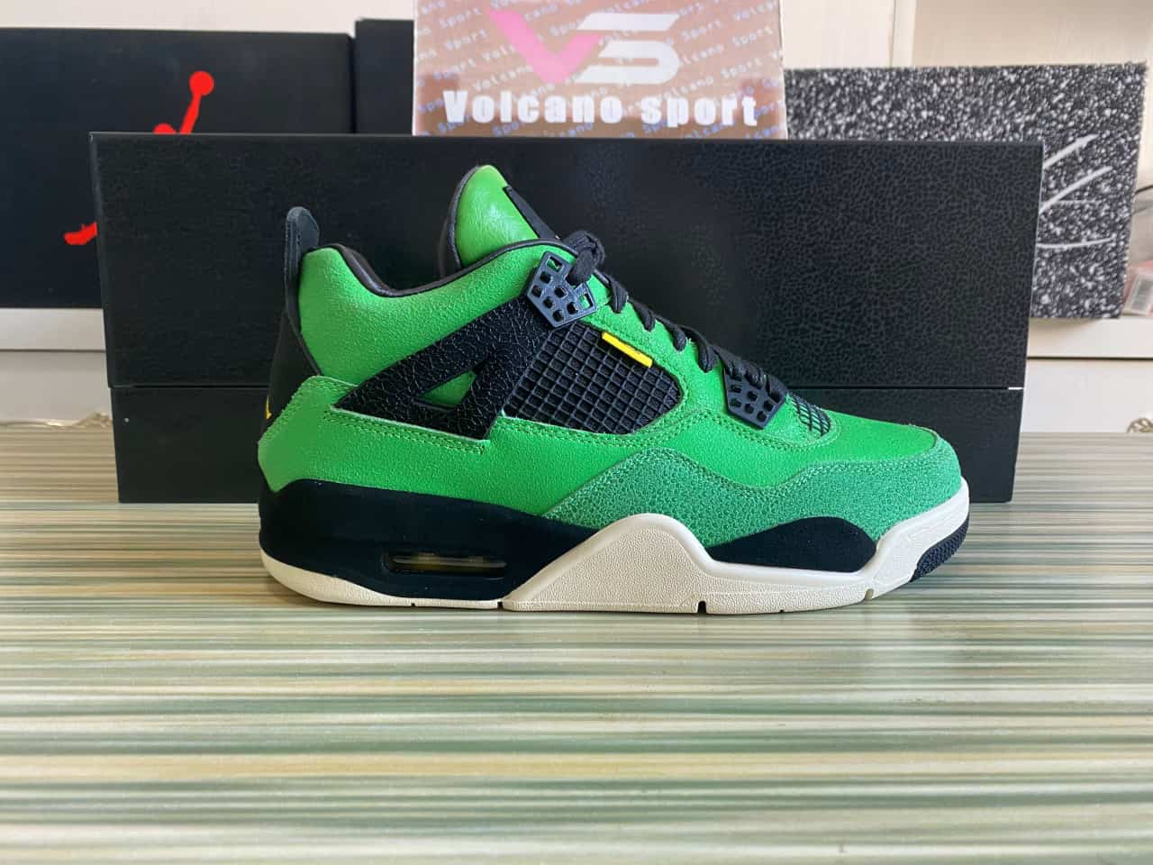 Jordan 4 Retro Manila HO19 MNJDLS 416 LN3