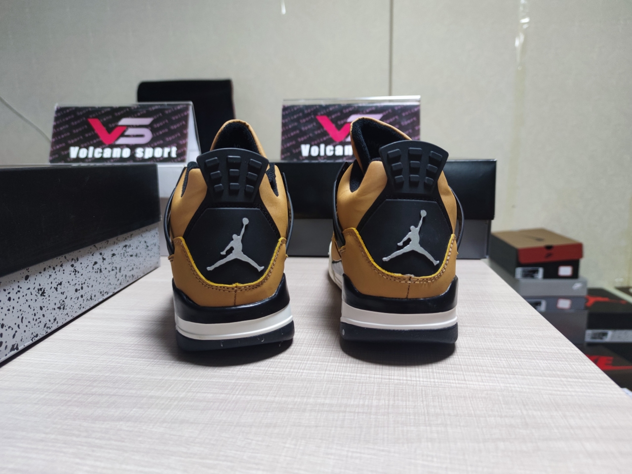 Jordan 4 Mushroom AQ9129-200